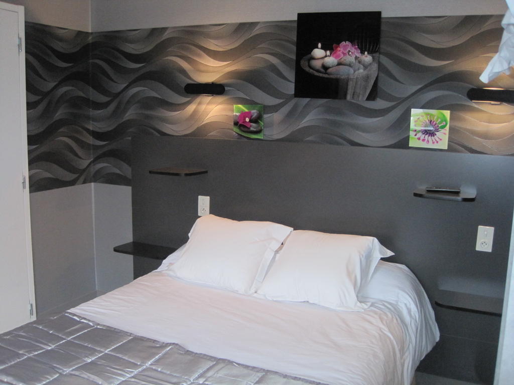 Bessines-sur-Gartempe Hotel Restaurant Rive Gauche חדר תמונה
