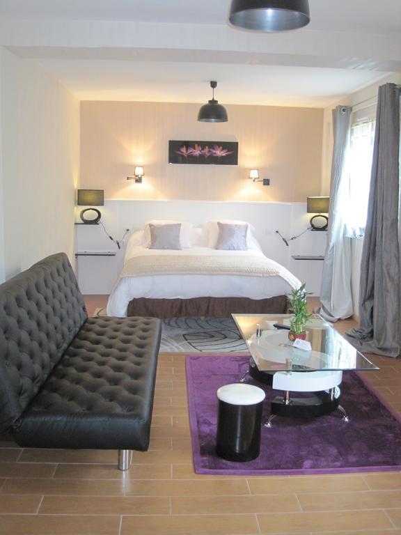 Bessines-sur-Gartempe Hotel Restaurant Rive Gauche חדר תמונה